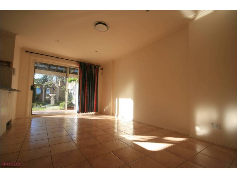 2 Governors Way, Oatlands NSW 2117