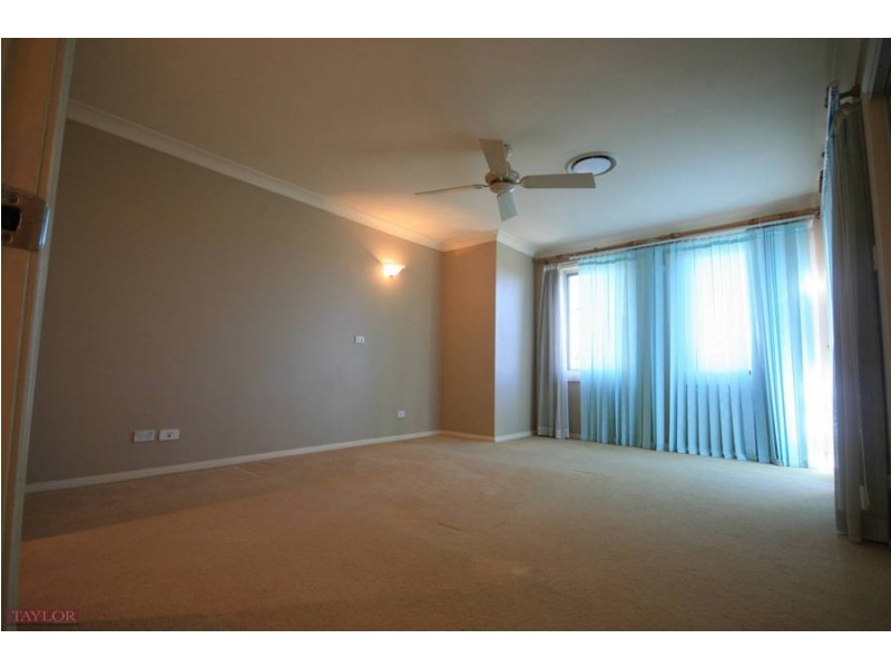 2 Governors Way, Oatlands NSW 2117