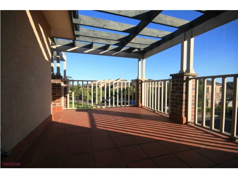 2 Governors Way, Oatlands NSW 2117