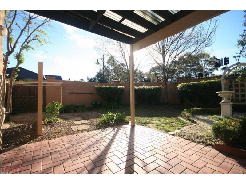 2 Governors Way, Oatlands NSW 2117