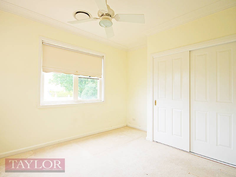 2 Lind Avenue, Oatlands NSW 2117