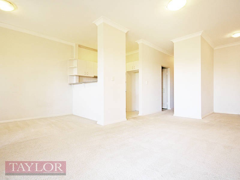 15/15 Governors Way, Oatlands NSW 2117