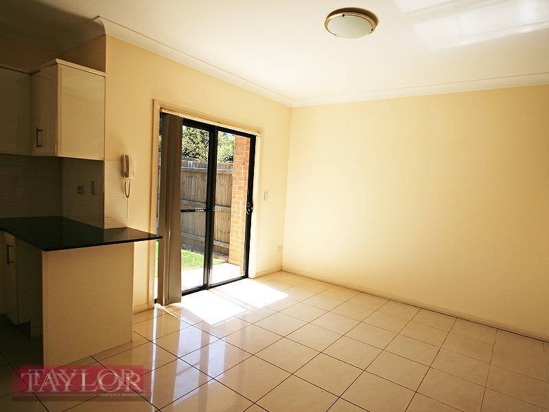 1/148C Bettington Road, Oatlands NSW 2117