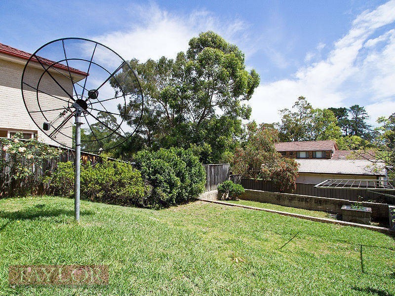 2/51 Pinetree Drive, Carlingford NSW 2118