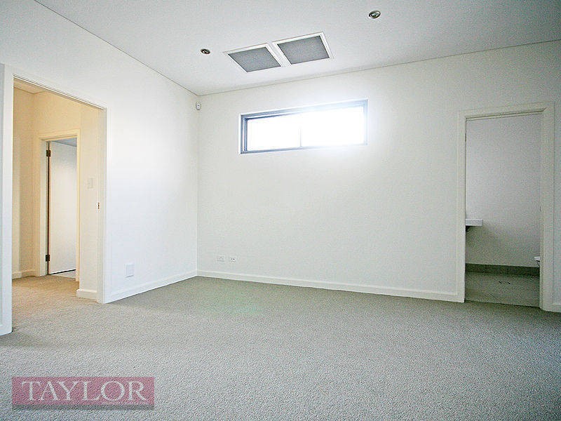 29 Central Park Avenue, Bella Vista NSW 2153