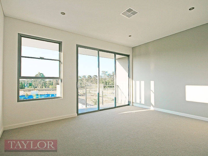 29 Central Park Avenue, Baulkham Hills NSW 2153