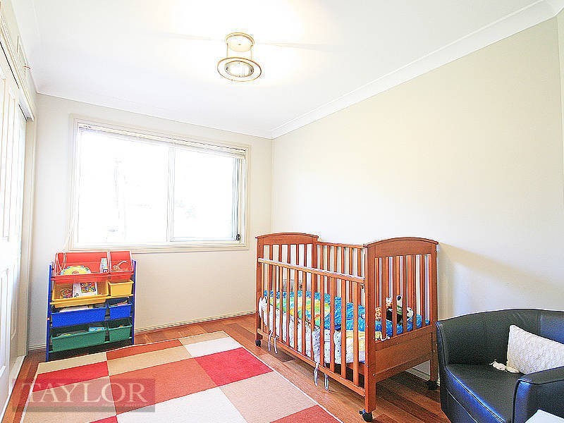 6 Hunterford Crescent, Oatlands NSW 2117