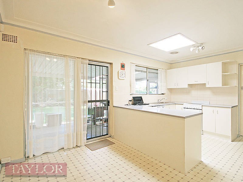 12 Stirling Avenue, North Rocks NSW 2151