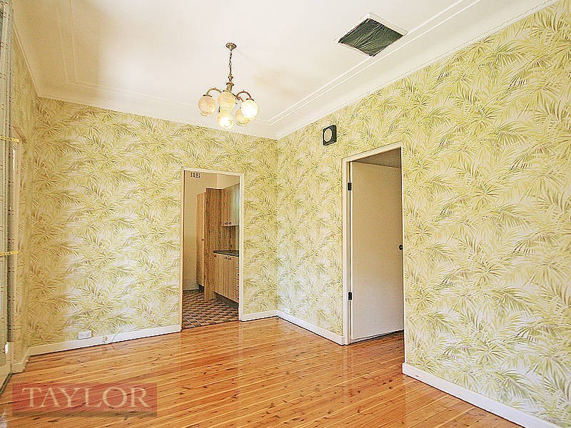 11 Oatlands Crescent, Oatlands NSW 2117