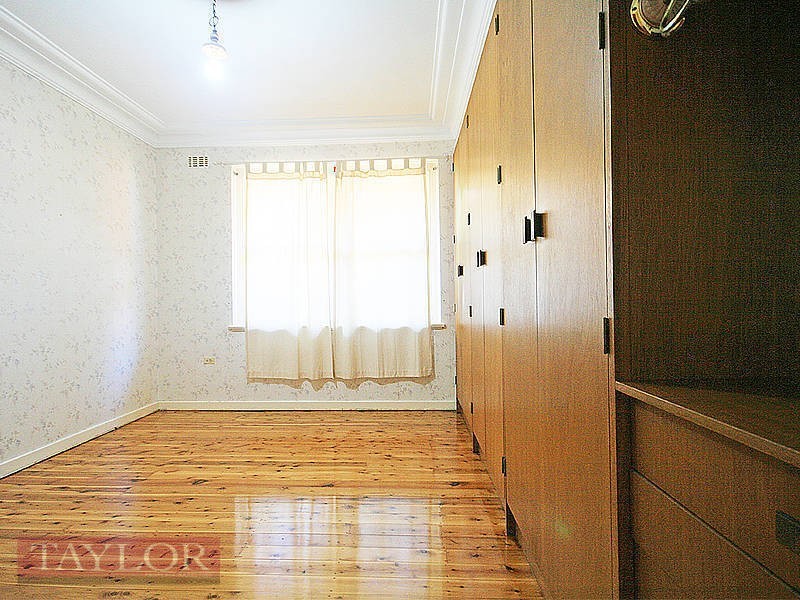 11 Oatlands Crescent, Oatlands NSW 2117