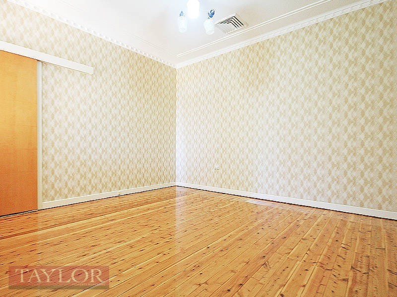 11 Oatlands Crescent, Oatlands NSW 2117