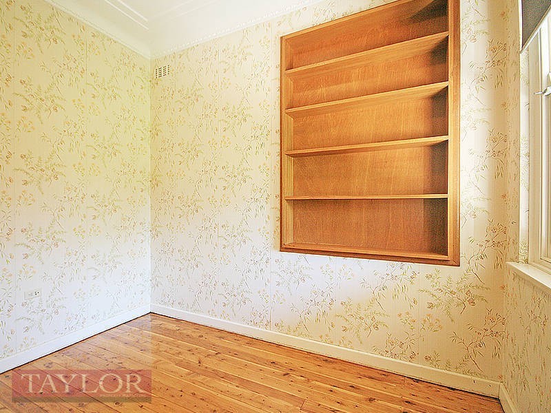 11 Oatlands Crescent, Oatlands NSW 2117