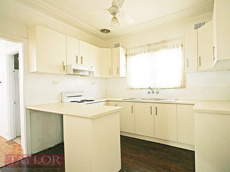 124 Walpole Street, Merrylands NSW 2160