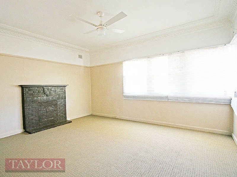 124 Walpole Street, Merrylands NSW 2160