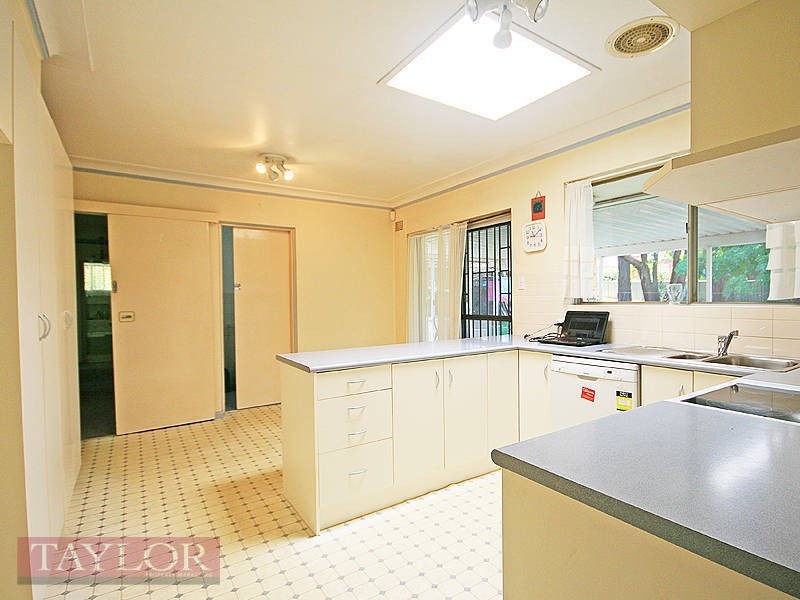 12 Stirling Avenue, North Rocks NSW 2151