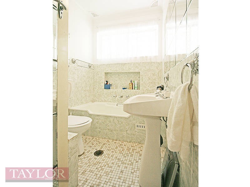 12 Stirling Avenue, North Rocks NSW 2151