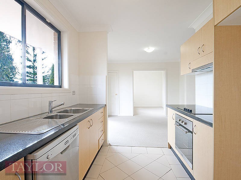 6/82  Hampden Road, South Wentworthville NSW 2145