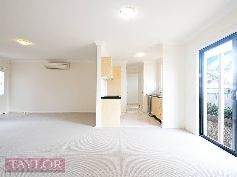 6/82  Hampden Road, South Wentworthville NSW 2145