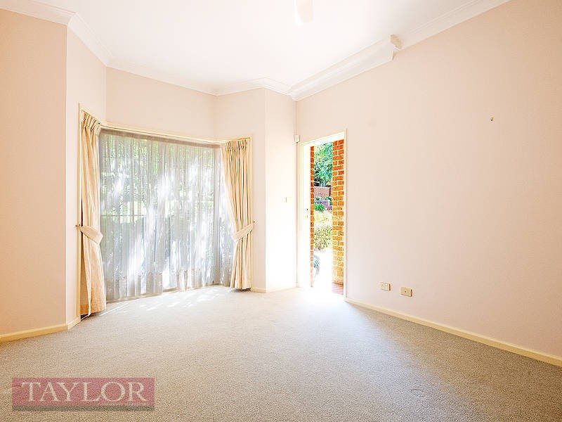 72/40 Strathalbyn Drive, Oatlands NSW 2117