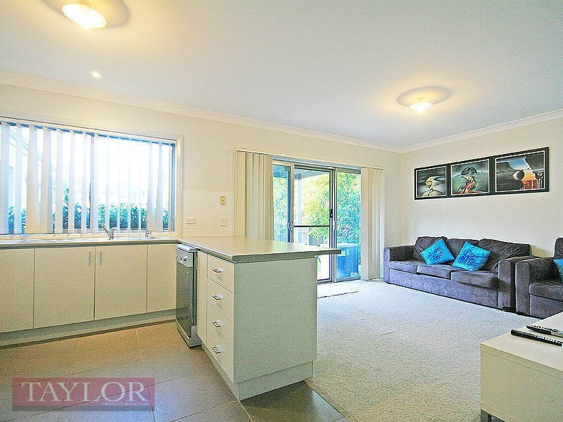 78 Stanhope Parkway, Stanhope Gardens NSW 2768