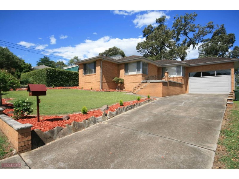 11 Niblick Crescent, Oatlands NSW 2117