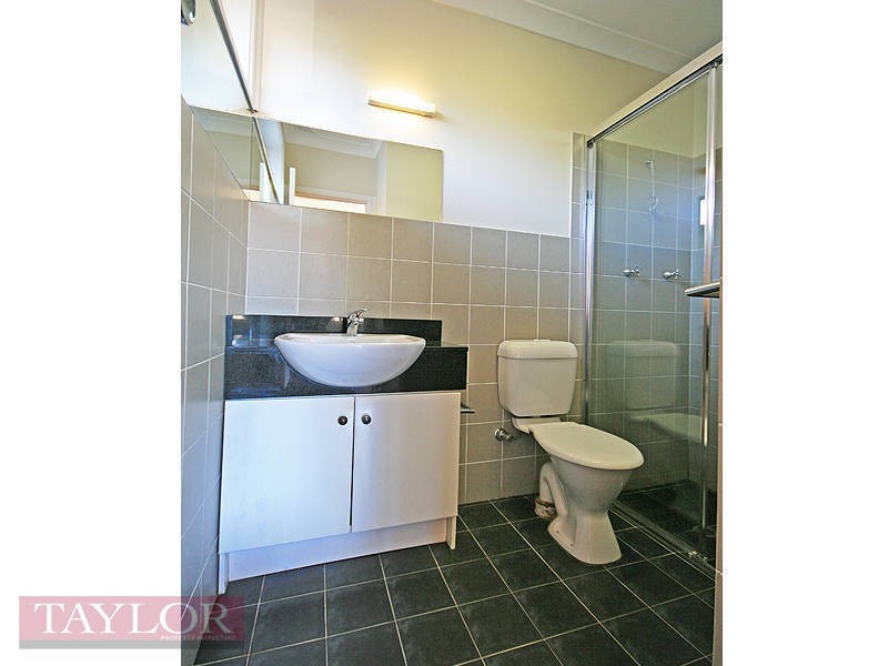 11 Niblick Crescent, Oatlands NSW 2117