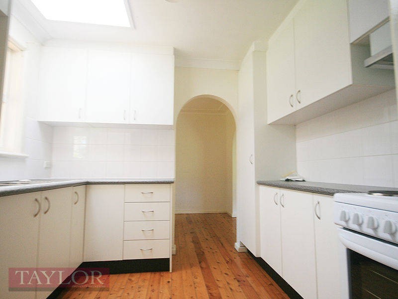 12 Brooker Avenue, Oatlands NSW 2117