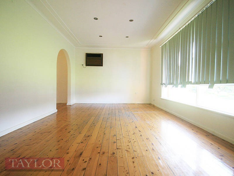 12 Brooker Avenue, Oatlands NSW 2117