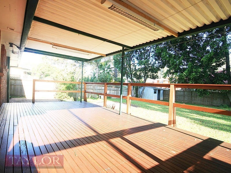 12 Brooker Avenue, Oatlands NSW 2117