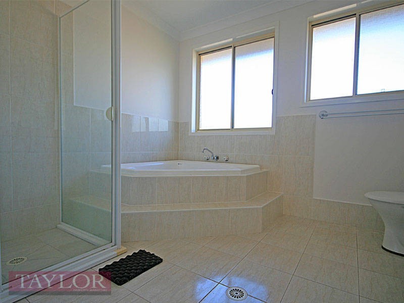 9 Uralba Place, Oatlands NSW 2117