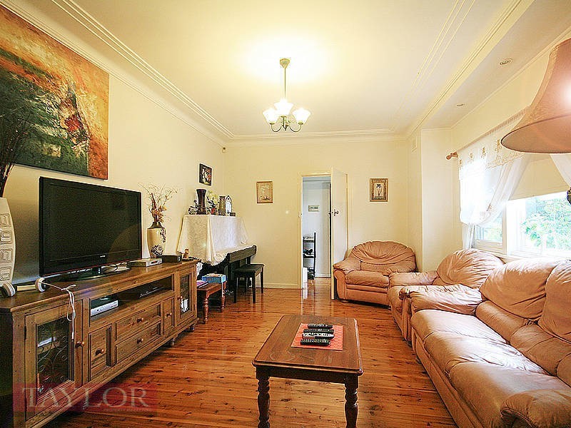 21 St Aidans Avenue, Oatlands NSW 2117