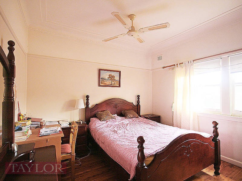 21 St Aidans Avenue, Oatlands NSW 2117