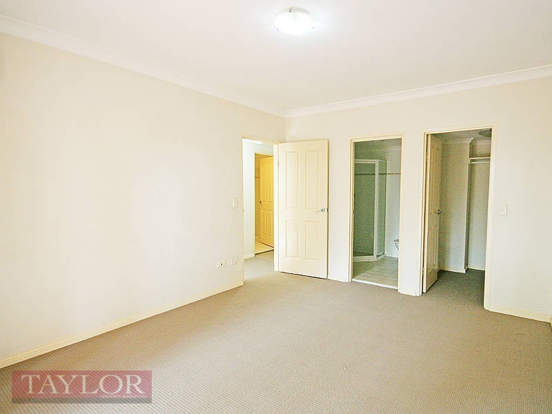 12/15 Governors Way, Oatlands NSW 2117