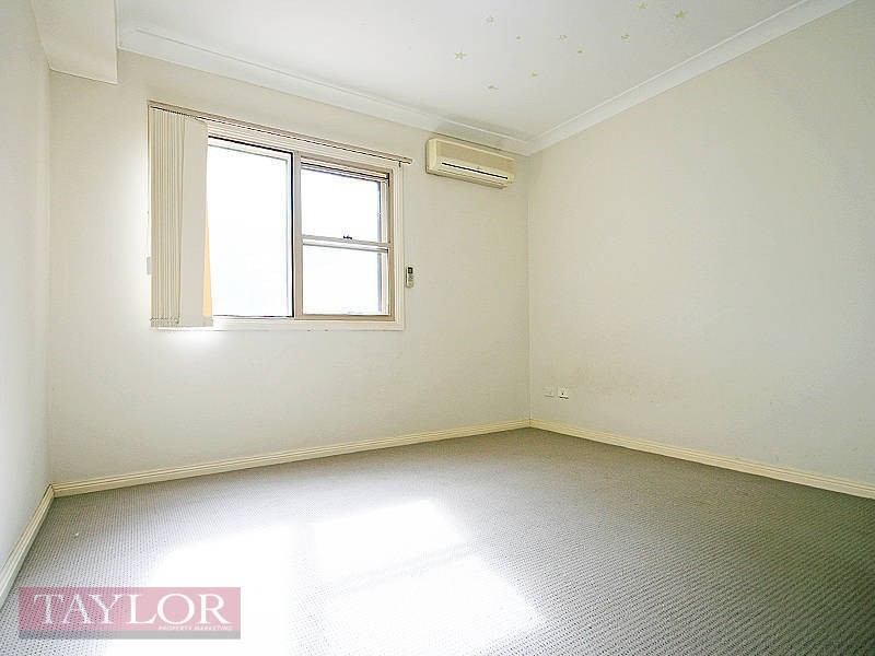 12/15 Governors Way, Oatlands NSW 2117
