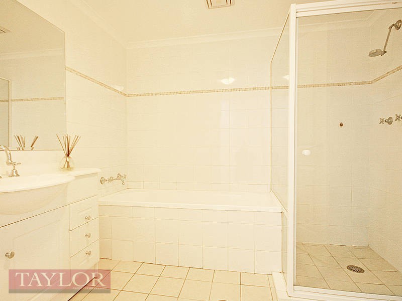 12/15 Governors Way, Oatlands NSW 2117