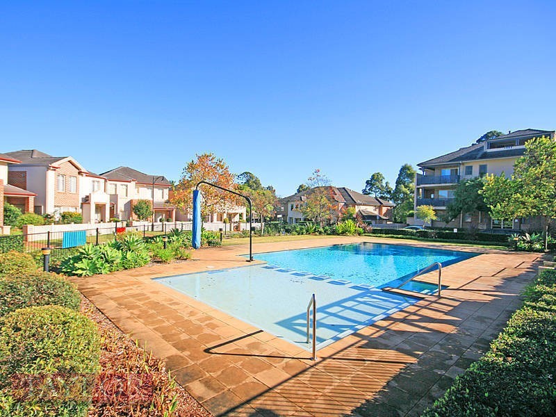 12/15 Governors Way, Oatlands NSW 2117