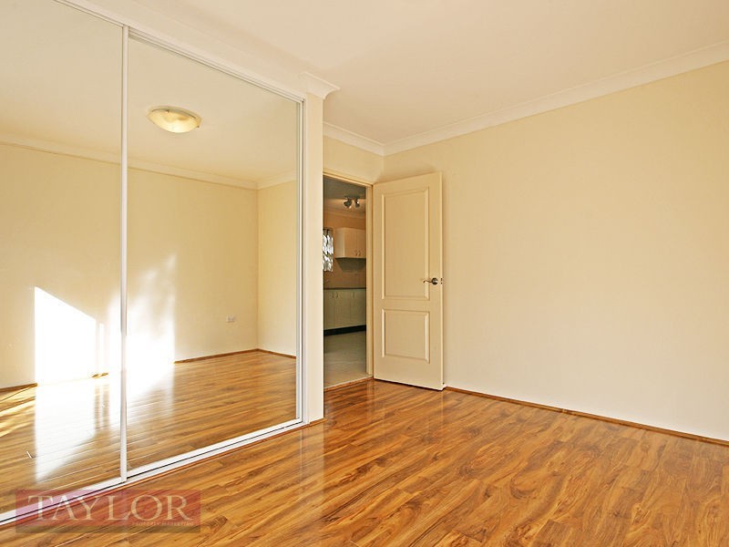 1/35 Penelope Lucas Lane, Rosehill NSW 2142