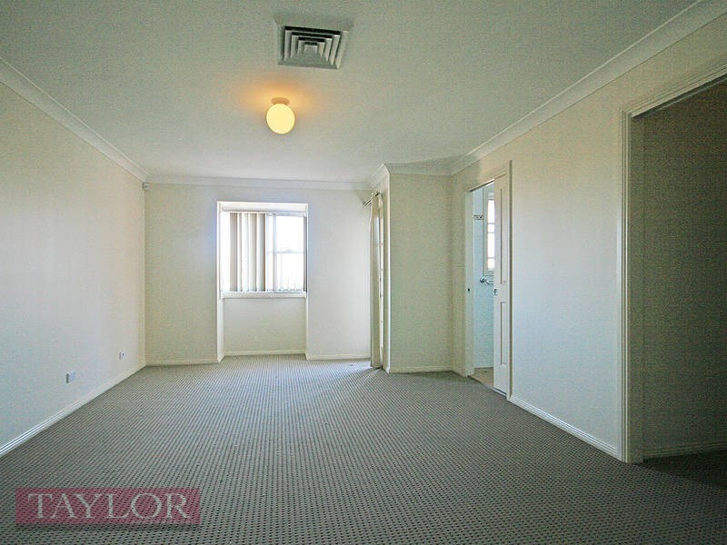 13 Riverview Place, Oatlands NSW 2117