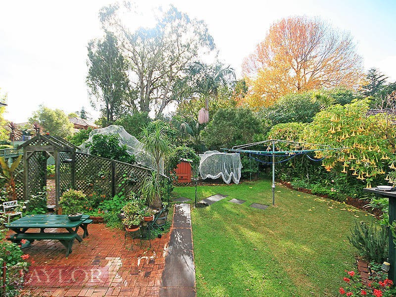 1 Kelvin Court, Oatlands NSW 2117