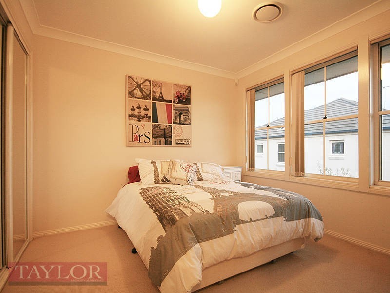 4 The Mews, Oatlands NSW 2117