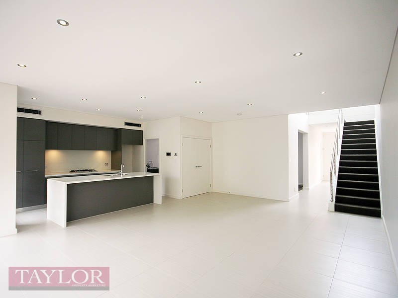 6 Central Park Avenue, Baulkham Hills NSW 2153