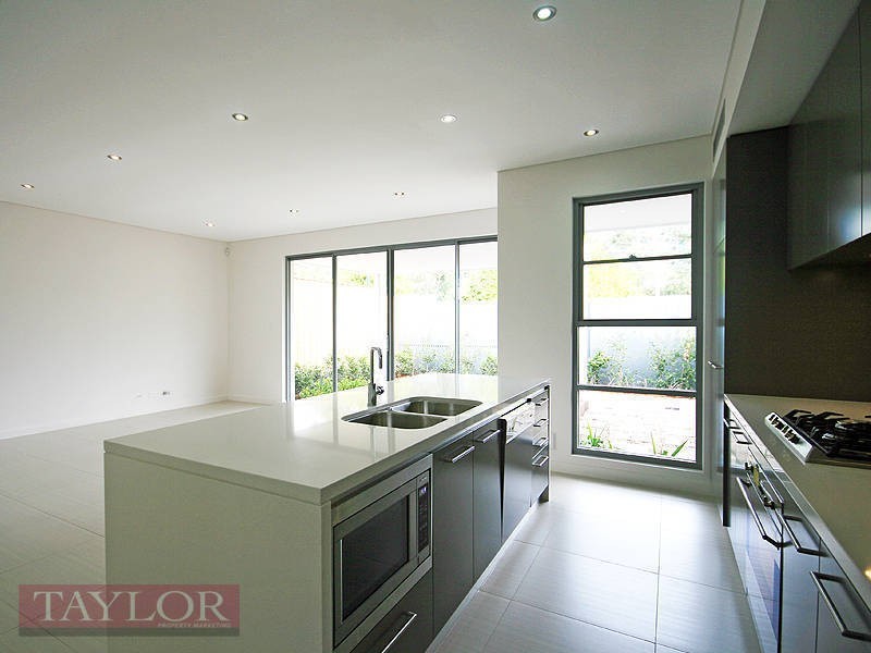 6 Central Park Avenue, Baulkham Hills NSW 2153