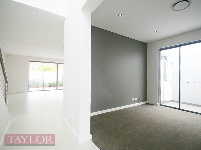 6 Central Park Avenue, Baulkham Hills NSW 2153