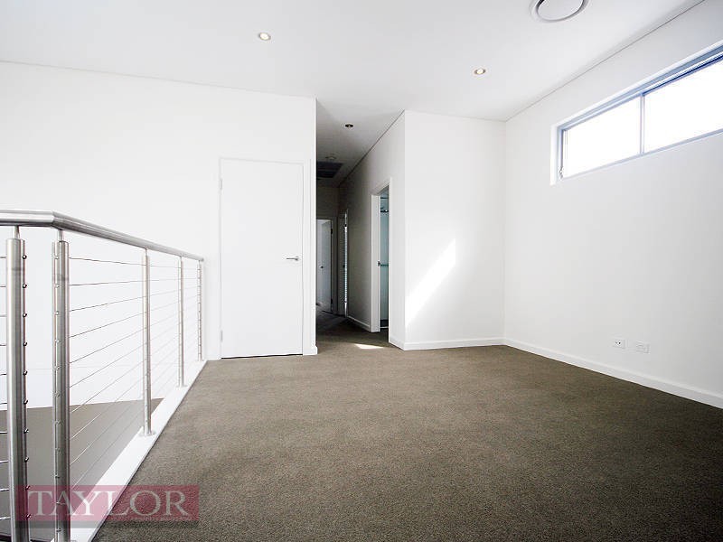 6 Central Park Avenue, Baulkham Hills NSW 2153