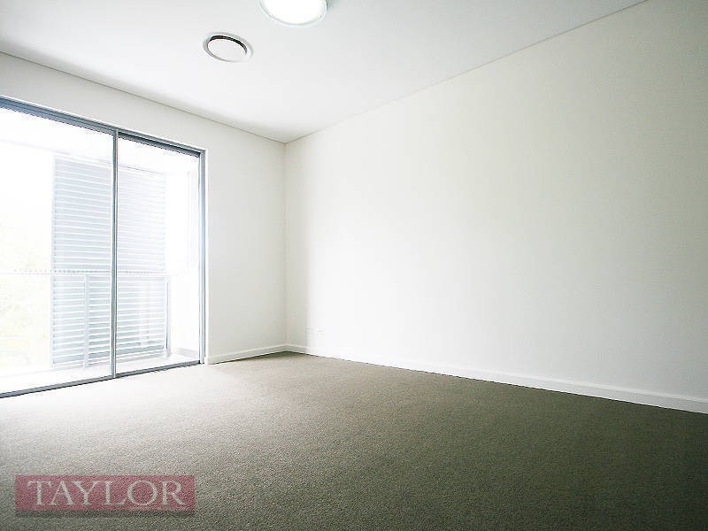 6 Central Park Avenue, Baulkham Hills NSW 2153