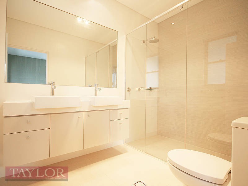 16 Central Park Avenue, Baulkham Hills NSW 2153