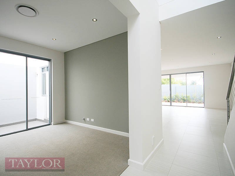 16 Central Park Avenue, Bella Vista NSW 2153