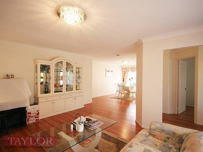 15 Larnook Close, Oatlands NSW 2117