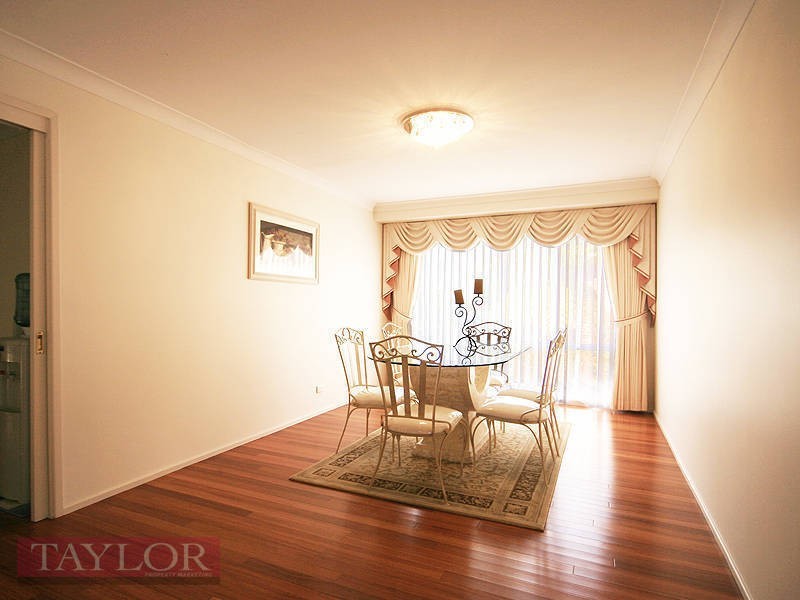 15 Larnook Close, Oatlands NSW 2117