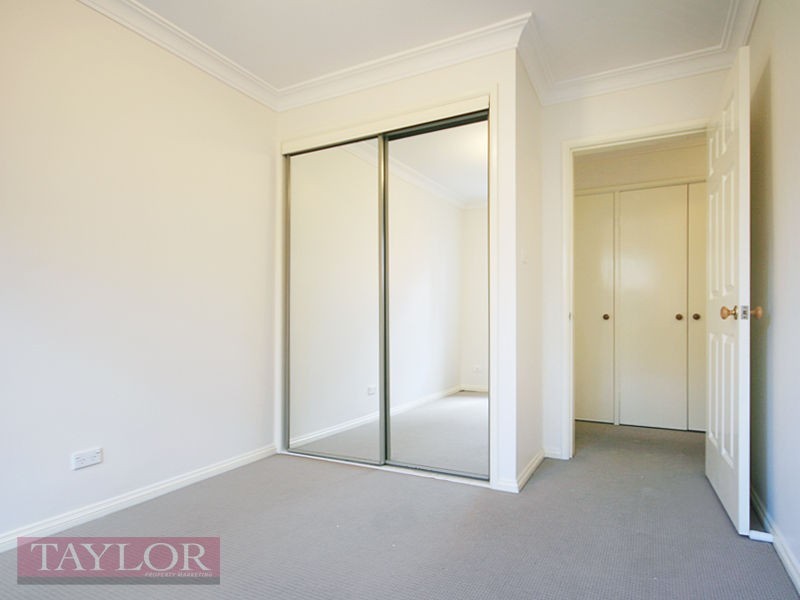 27/40 Strathalbyn Drive, Oatlands NSW 2117